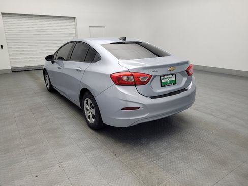 Used 2017 Chevrolet Cruze LS image 5