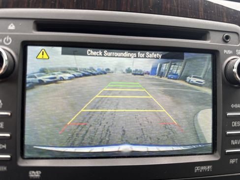 Used 2016 Chevrolet Traverse LTZ AWD/4WD image 18