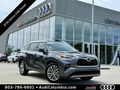 Used 2023 Toyota Highlander Platinum