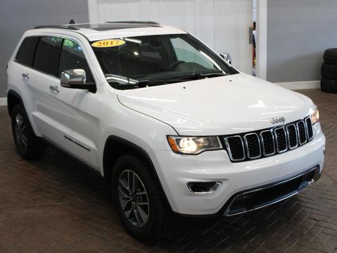 Used 2020 Jeep Grand Cherokee Limited w/ Luxury Group II AWD/4WD image 25