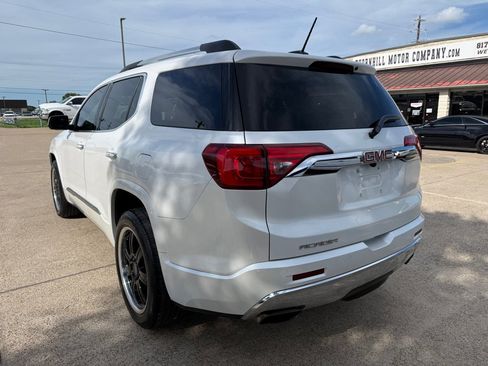 Used 2017 GMC Acadia Denali w/ Technology Package FWD image 5