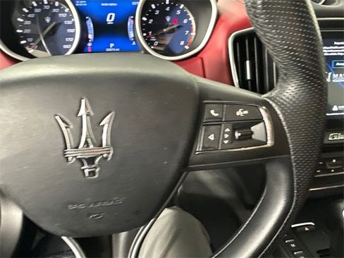 Used 2018 Maserati Ghibli image 27