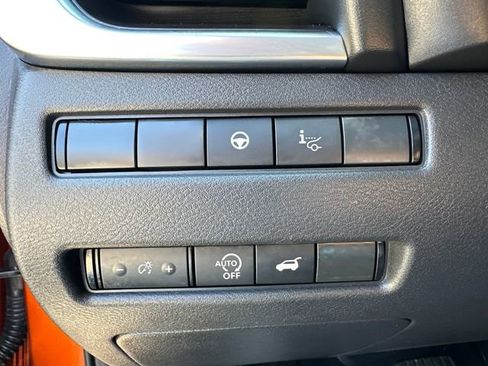 Used 2023 Nissan Rogue Platinum w/ Platinum Premium Package AWD/4WD image 37