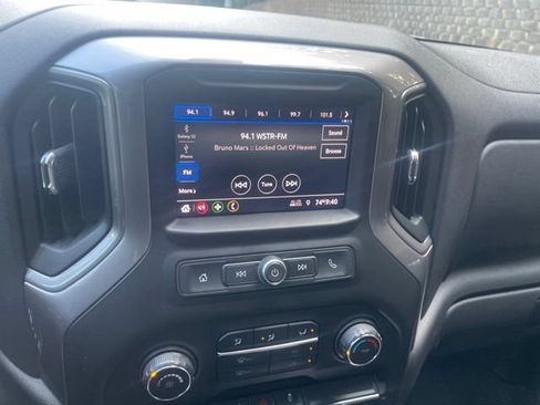 Used 2020 Chevrolet Silverado 1500 Custom Trail Boss w/ Custom Convenience Package AWD/4WD image 14