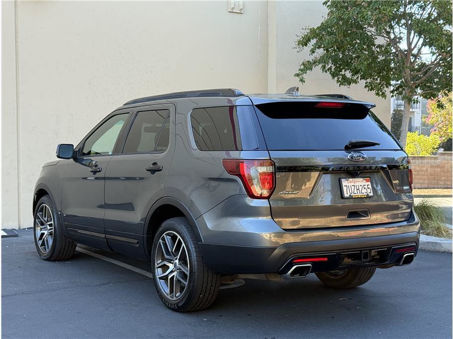 Used 2016 Ford Explorer Sport w/ Equipment Group 401A AWD/4WD image 4