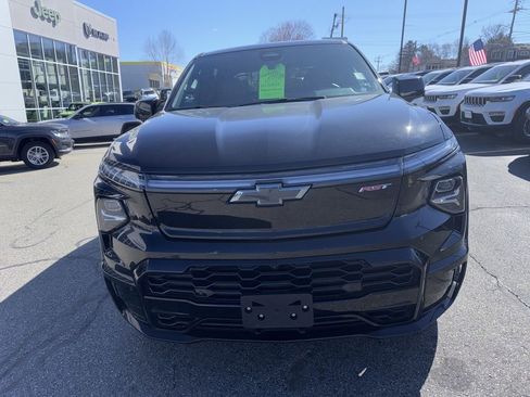 Used 2024 Chevrolet Silverado EV RST image 2