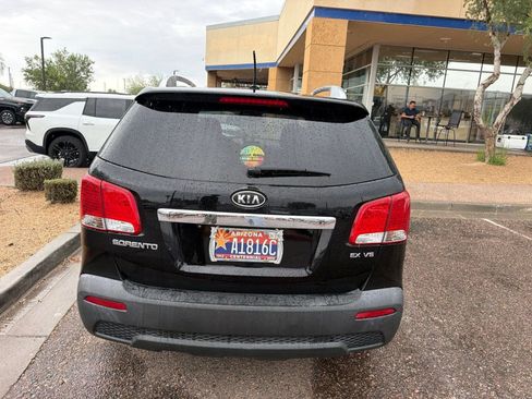 Used 2011 Kia Sorento EX w/ Premium Pkg FWD image 9