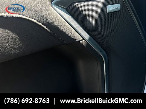 New 2025 GMC Sierra 1500 SLT w/ SLT Convenience Package image 33