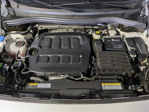 Used 2025 Volkswagen Tiguan SEL R-Line AWD/4WD image 25