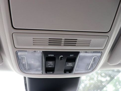 Used 2025 Honda Odyssey EX-L image 50