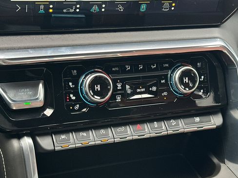 Used 2023 GMC Sierra 1500 Denali Ultimate image 19