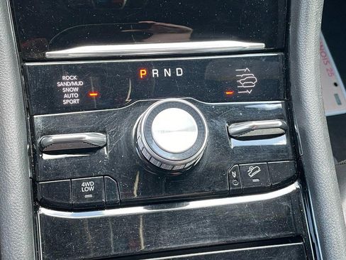 Used 2022 Jeep Grand Cherokee L Overland w/ Luxury Tech Group IV image 56