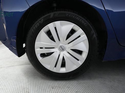 Used 2025 Nissan Leaf S FWD image 21