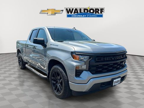 Used 2025 Chevrolet Silverado 1500 Custom w/ Turbomax Blackout Package RWD image 1