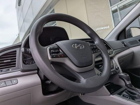 Used 2018 Hyundai Elantra SEL FWD image 63
