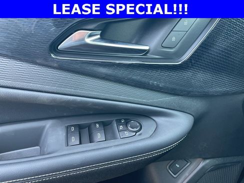 New 2025 Chevrolet Blazer EV LT image 32