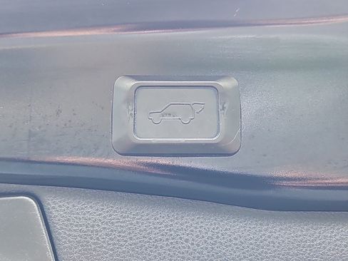 Used 2019 Toyota RAV4 Adventure AWD/4WD image 14