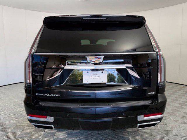 Used 2026 Cadillac Escalade Luxury w/ Touring Package AWD/4WD image 7