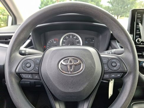 Certified 2022 Toyota Corolla LE image 18
