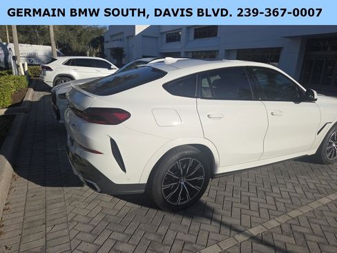 Used 2021 BMW X6 xDrive40i w/ M Sport Package image 10