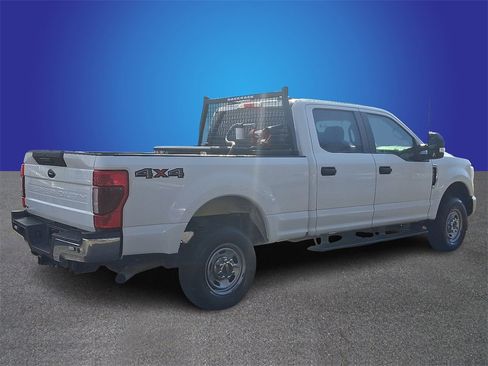 Used 2022 Ford F250 XL w/ Power Equipment Group image 4