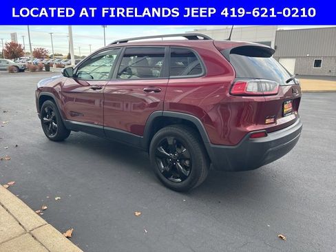 Used 2020 Jeep Cherokee Latitude Plus image 4