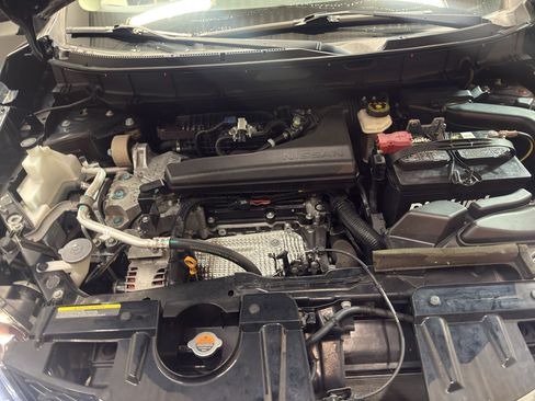 Used 2016 Nissan Rogue SV AWD/4WD image 30