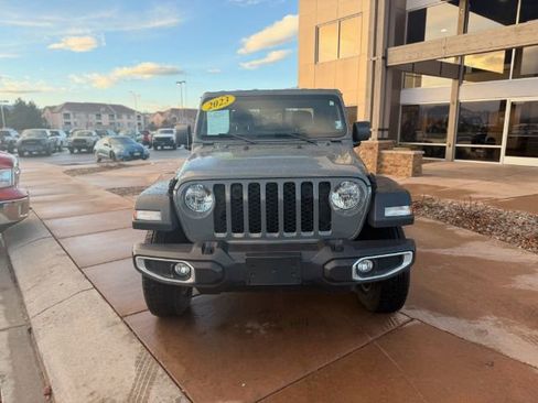 Used 2023 Jeep Gladiator Sport AWD/4WD image 2