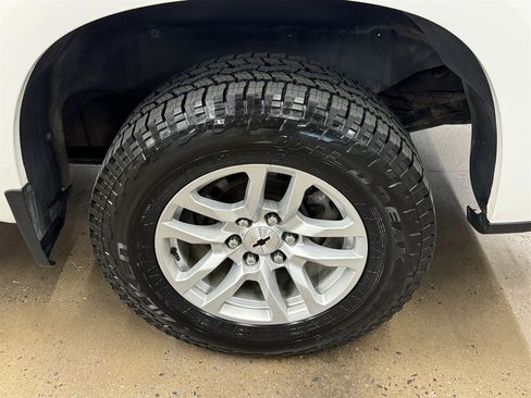 Used 2019 Chevrolet Silverado 1500 LT w/ All-Star Edition AWD/4WD image 9