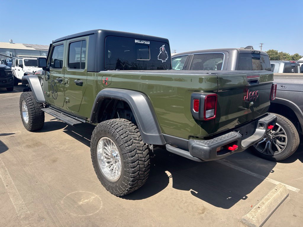 Used 2022 Jeep Gladiator Rubicon AWD/4WD image 4