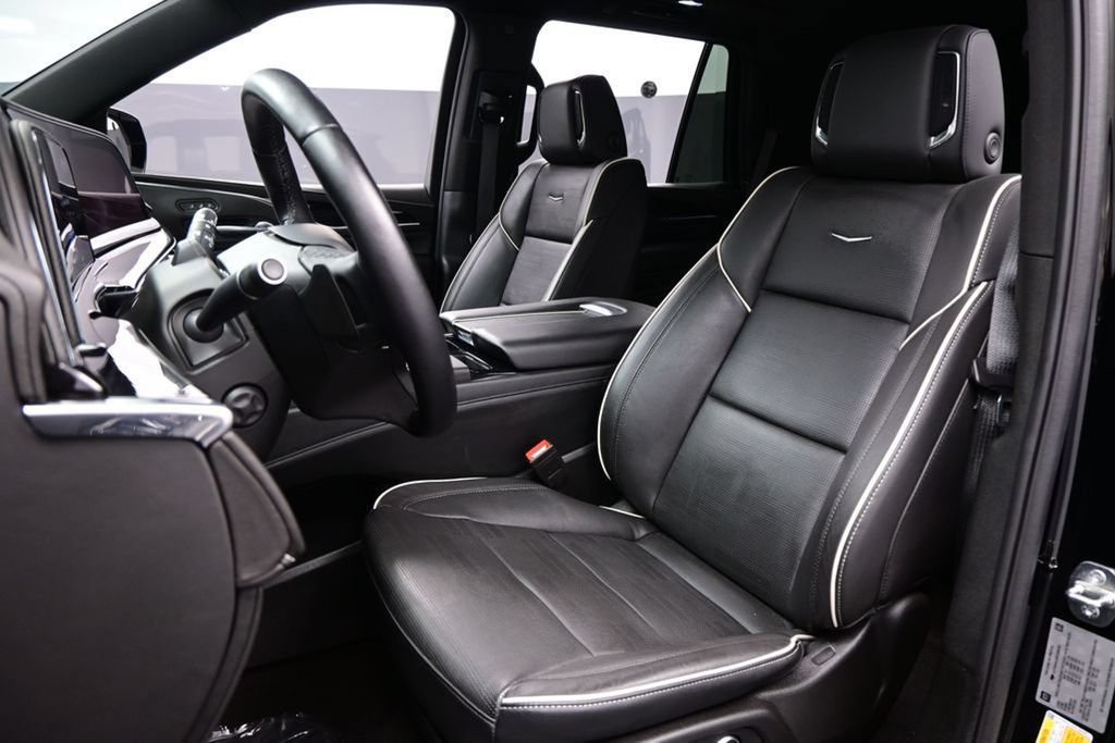 Used 2024 Cadillac Escalade Sport w/ Touring Package AWD/4WD image 25