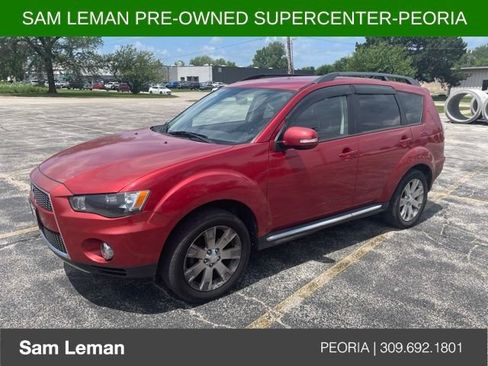 Used 2013 Mitsubishi Outlander SE AWD/4WD image 1