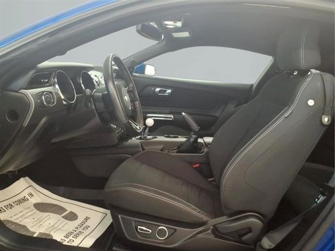 Used 2017 Ford Mustang GT w/ GT Performance Package RWD image 12