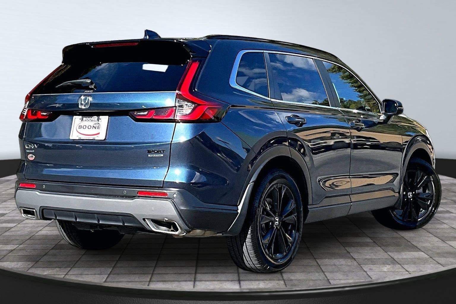 Used 2025 Honda CR-V Sport Touring image 13