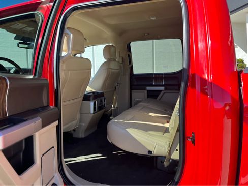 Used 2020 Ford F150 Lariat w/ Equipment Group 502A Luxury image 11