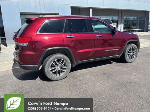 Used 2017 Jeep Grand Cherokee Limited w/ Luxury Group II image 4
