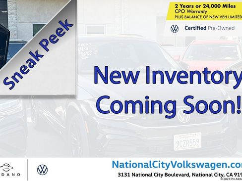 Used 2022 Volkswagen Tiguan SE R-Line image 1