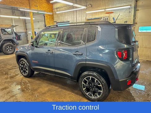 Used 2023 Jeep Renegade Trailhawk AWD/4WD image 5