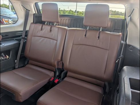 Used 2023 Toyota 4Runner Limited AWD/4WD image 13