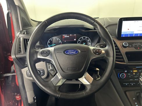Used 2019 Ford Transit Connect XLT FWD image 11