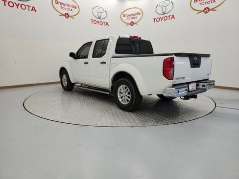 Used 2017 Nissan Frontier SV w/ SV Value Truck Package image 6