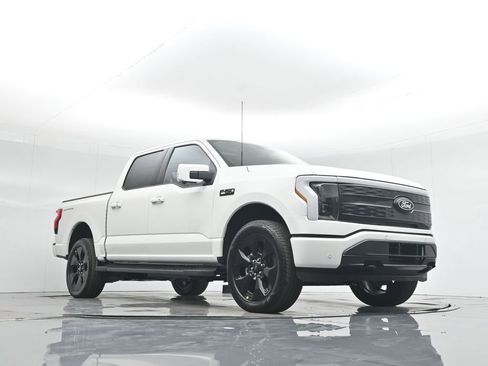 New 2025 Ford F150 Lightning Platinum w/ Dark Elements Package image 48
