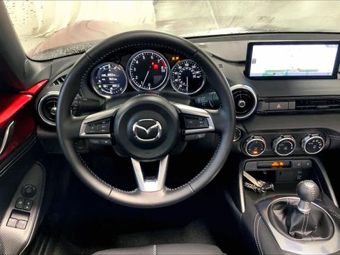 Used 2025 MAZDA MX-5 Miata Grand Touring image 4