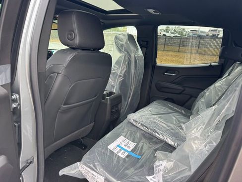 New 2026 GMC Canyon Elevation w/ Convenience Package image 23