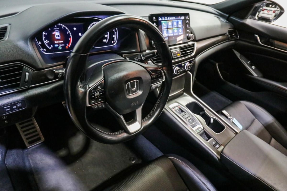 Used 2022 Honda Accord Sport image 11