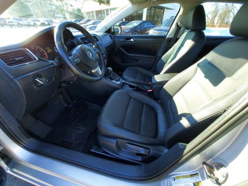 Used 2012 Volkswagen Jetta SE image 7