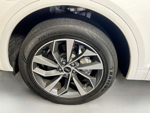 Used 2021 Audi Q5 2.0T Premium Plus AWD/4WD image 13