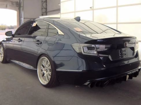Used 2019 Honda Accord EX image 5