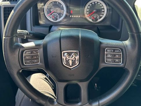 Used 2015 RAM 1500 Express AWD/4WD image 9