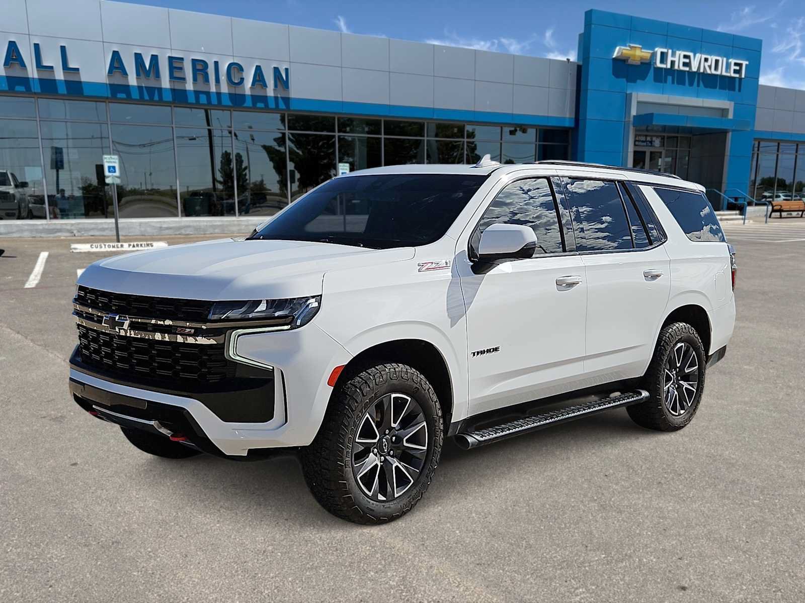 Used 2021 Chevrolet Tahoe Z71 w/ Z71 Off-Road Package AWD/4WD image 4